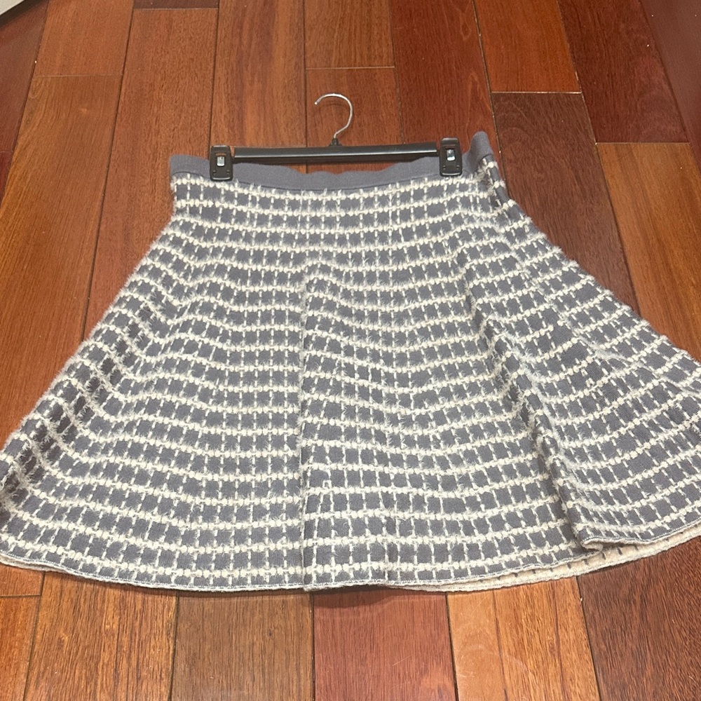 Knit Patterned Skater Skirt in Gray and Cream